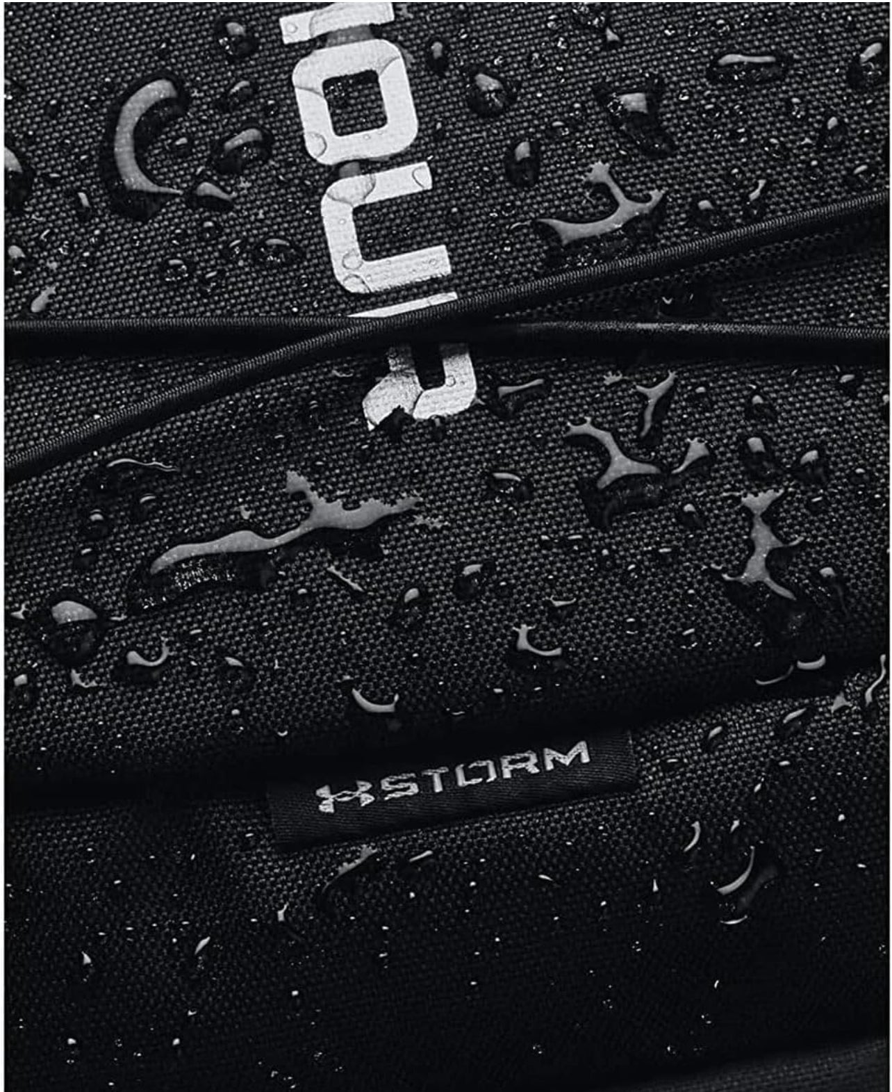 Mochila Under Armour con tiras frontales