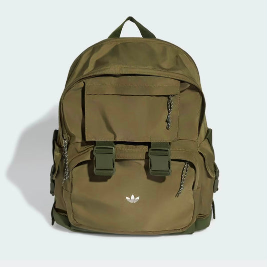 Mochila Adidas, Verde militar con clips centrales.