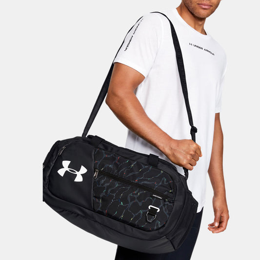 maleta under armour negra con colores